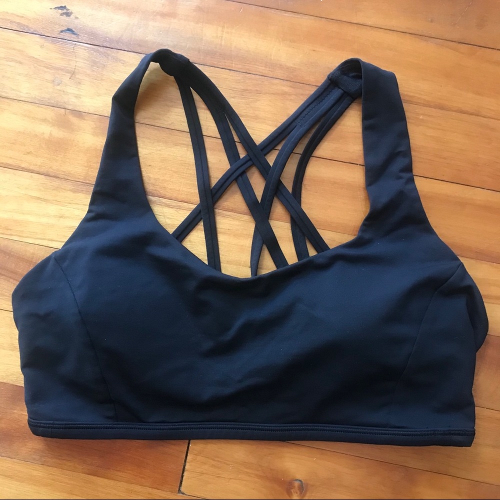 Lululemon Free to Be Serene Bra